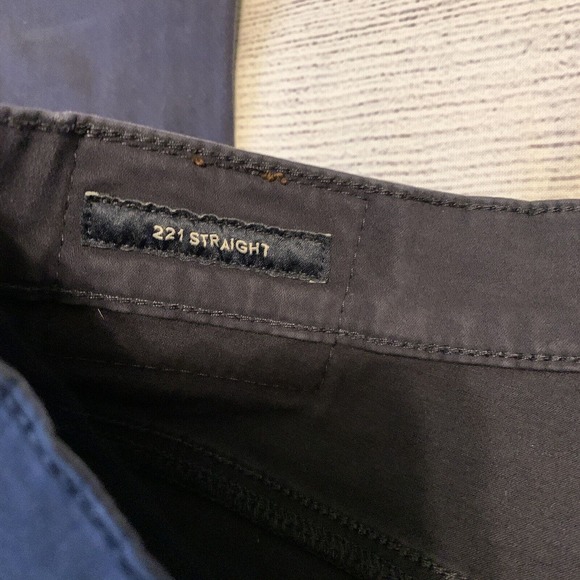 Lucky Brand 221 Mens Size 31x32 Straight Leg Pants Blue - Picture 8 of 10